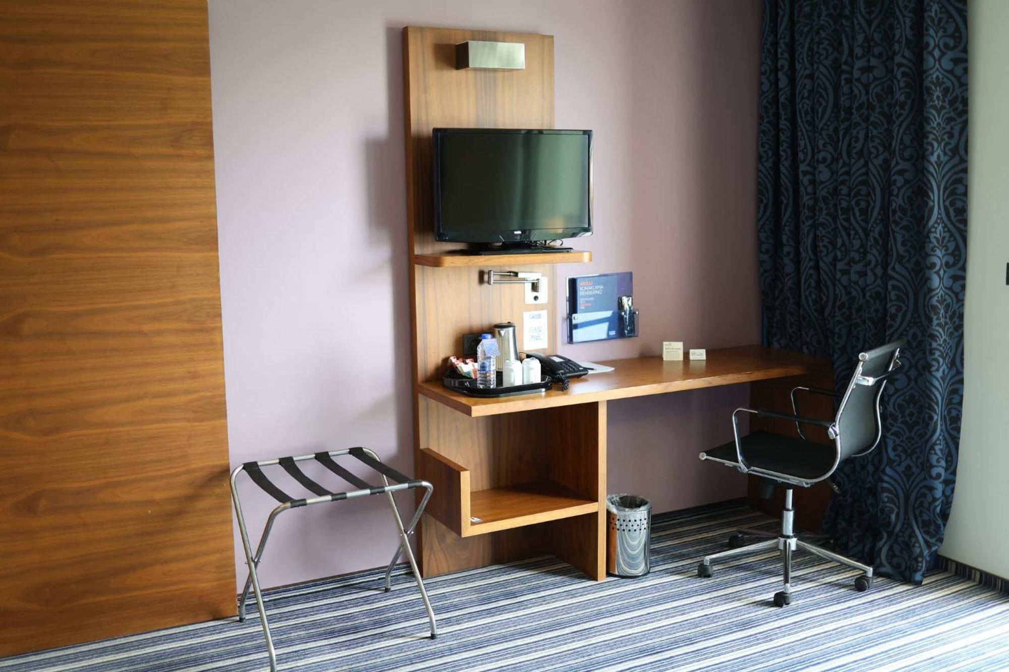 Holiday Inn Express Manisa-West By Ihg Buitenkant foto