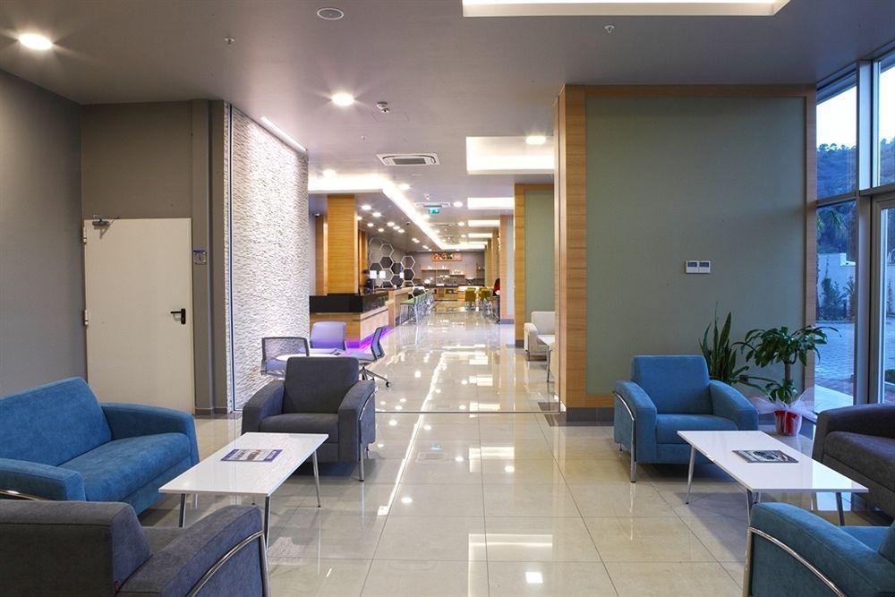 Holiday Inn Express Manisa-West By Ihg Buitenkant foto